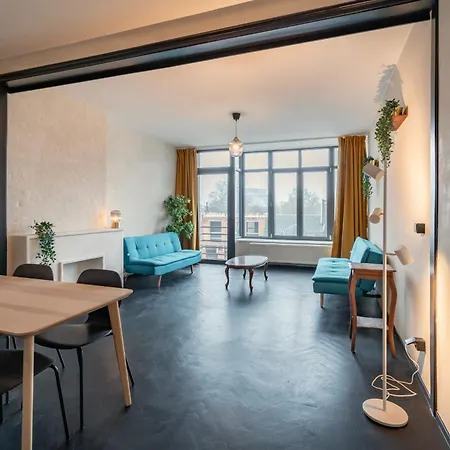 Lejlighed Charming And Spacious In The Heart Of