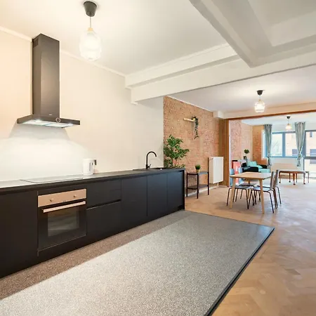 Charming And Spacious In The Heart Of * אנטוורפן