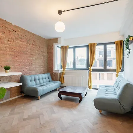 Charming And Spacious In The Heart Of *