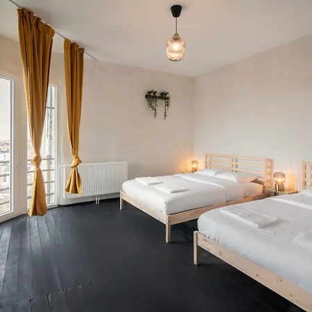 דירה Charming And Spacious In The Heart Of אנטוורפן